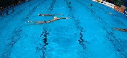 巴黎奥运水上中心落成：法国队员 3 米跳板滑倒成焦点