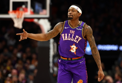 NBA 大交易风云：巴特勒转投勇士，太阳陷入交易泥沼