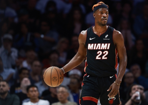 NBA 交易狂潮：商业驱动下的体育变革
