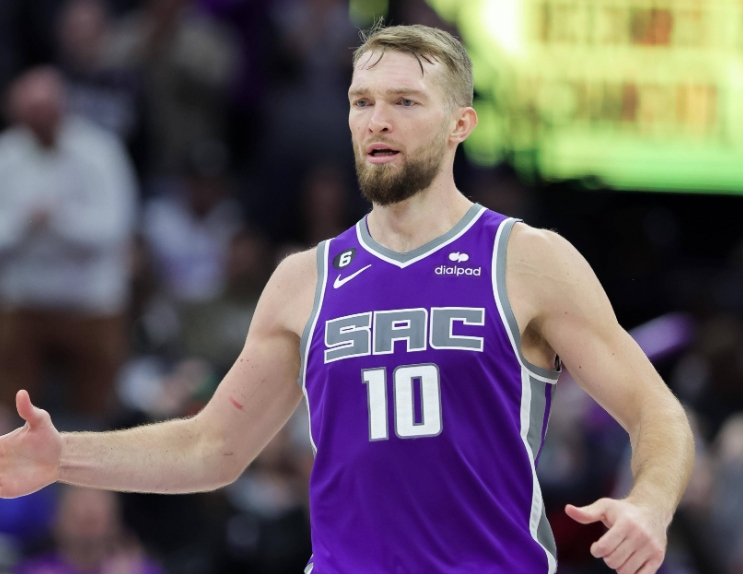  NBA Centel 解封回归，闹剧背后的信息生态波澜