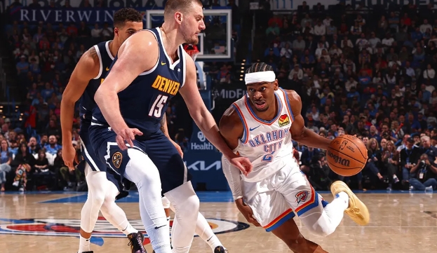 NBA 最新 MVP 榜：群雄逐鹿，悬念丛生