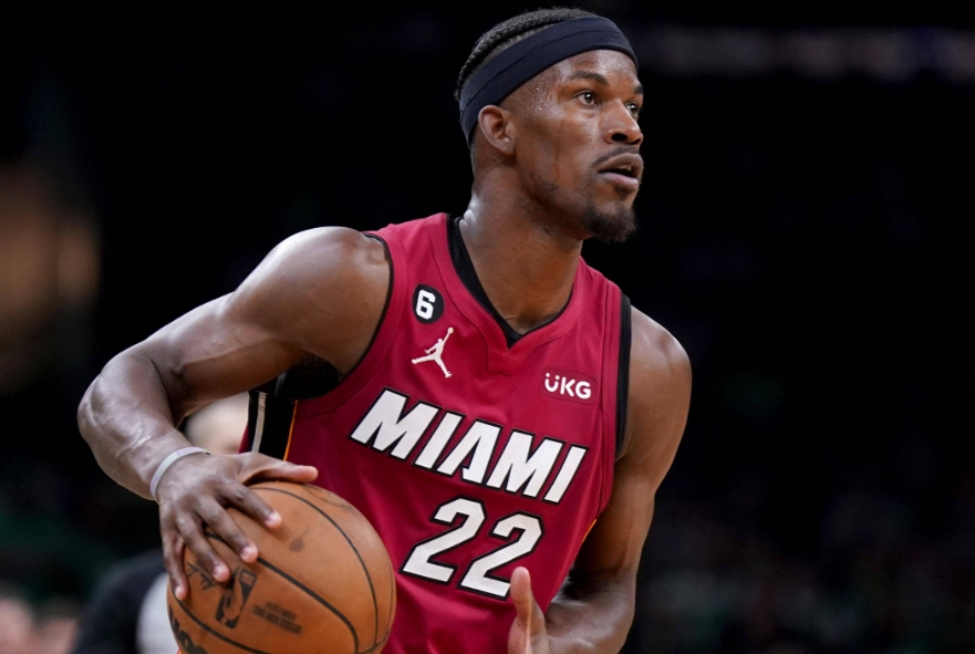 巴特勒助力勇士崛起，热火陷入连败困境