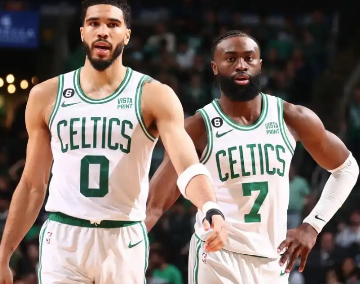 波尔津吉斯伤愈回归，绿军剑指篮网