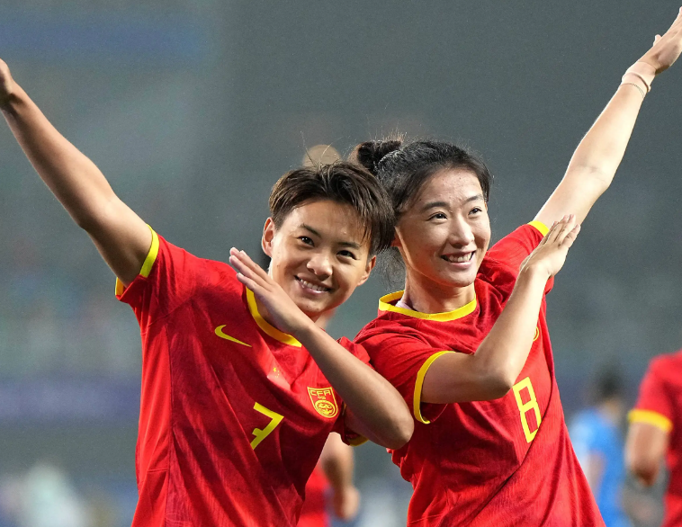 上海足球队出征全运会，众将蓄力冲击佳绩​