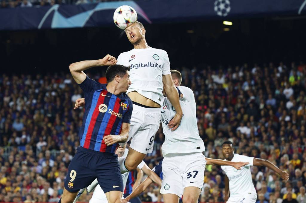 國米歐冠征途：在硬仗中淬煉鋒芒